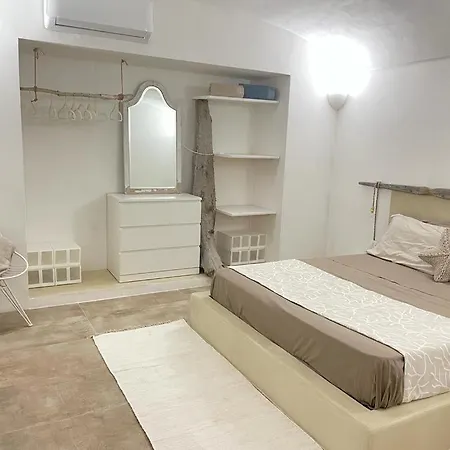 Holiday home Dammuso Elisir Rosa - Jacuzzi E Giardino Privati *