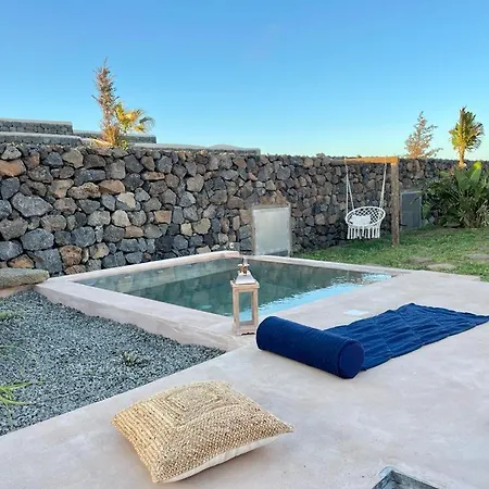 Holiday home Dammuso Elisir Rosa - Jacuzzi E Giardino Privati