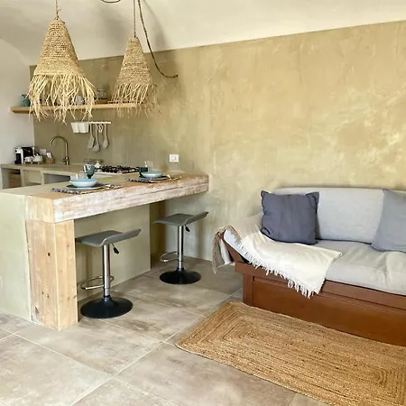 Dammuso Elisir Rosa - Jacuzzi E Giardino Privati Pantelleria